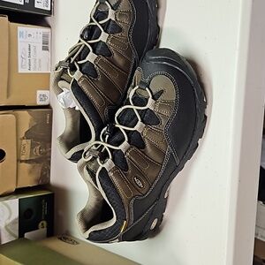 Keen Cascade brown/ brindle  us6